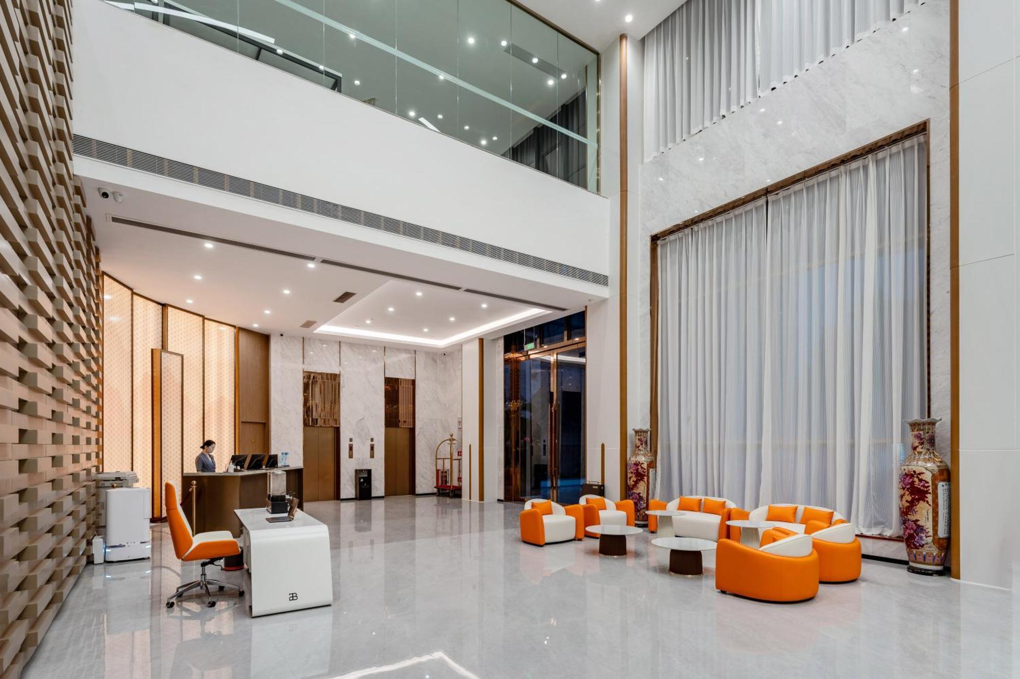 Liang Fan Holiday Inn Гуанчжоу Экстерьер фото