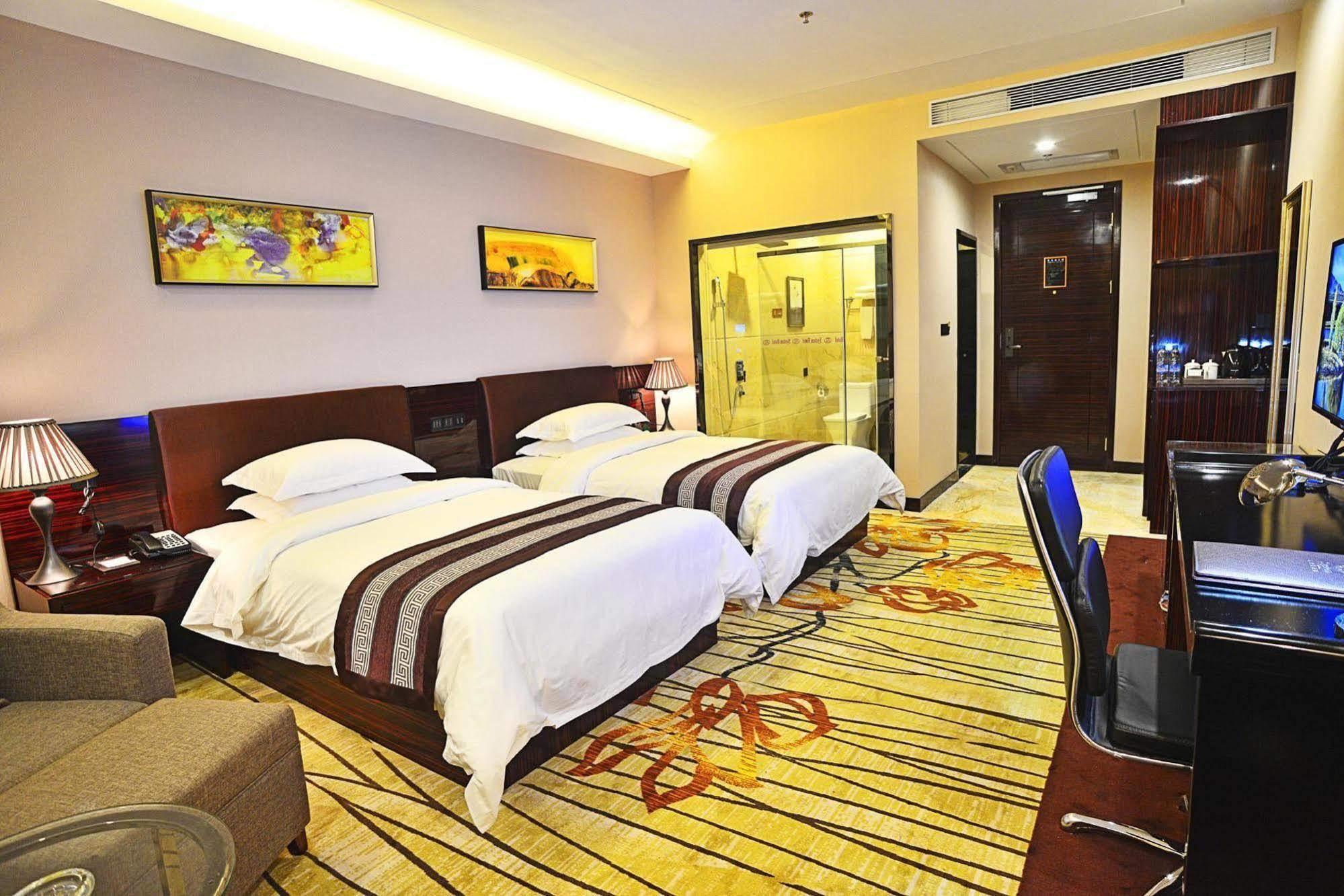 Liang Fan Holiday Inn Гуанчжоу Экстерьер фото